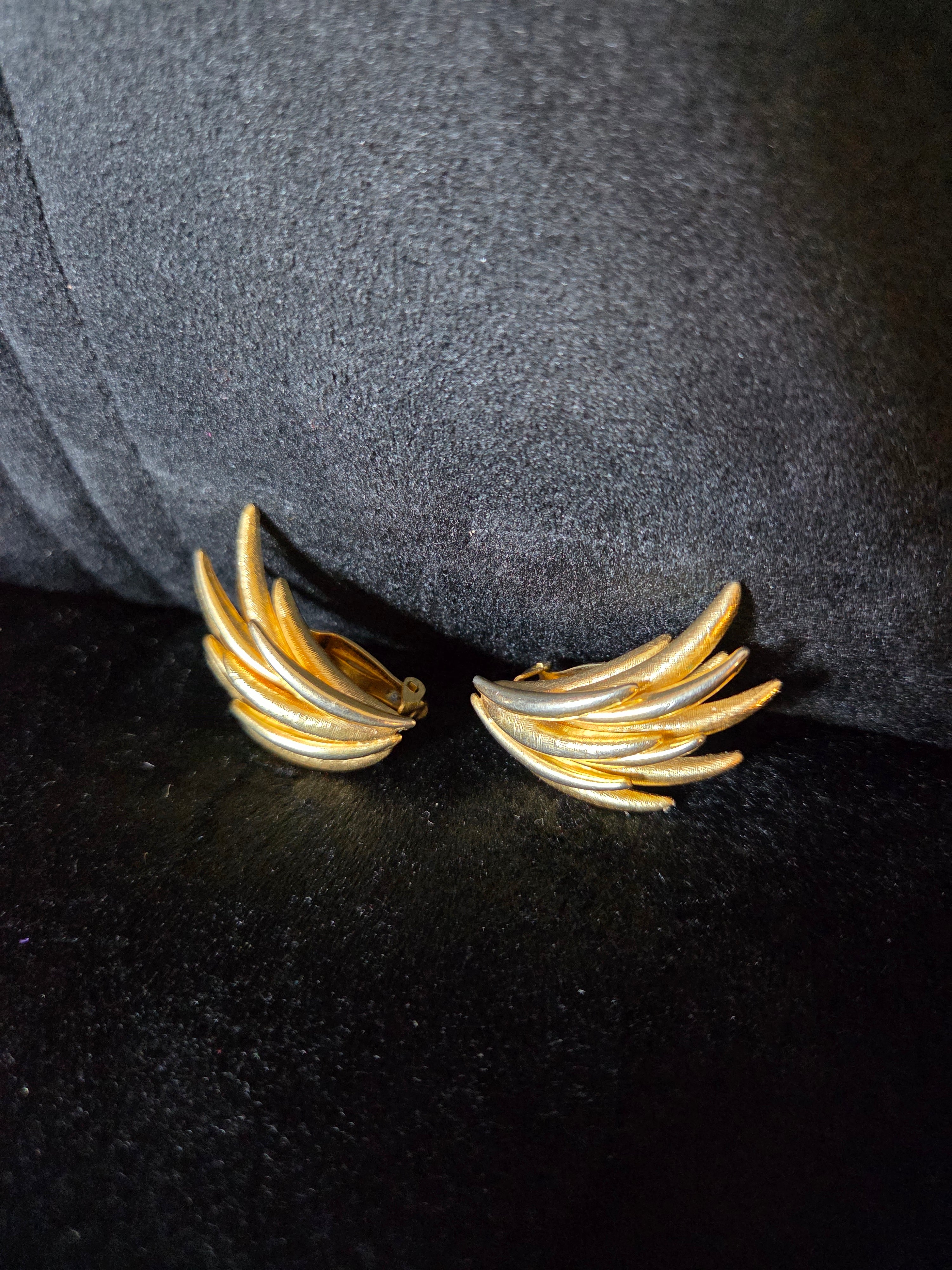 PINEAPPLE CLIP ON EARRINGS