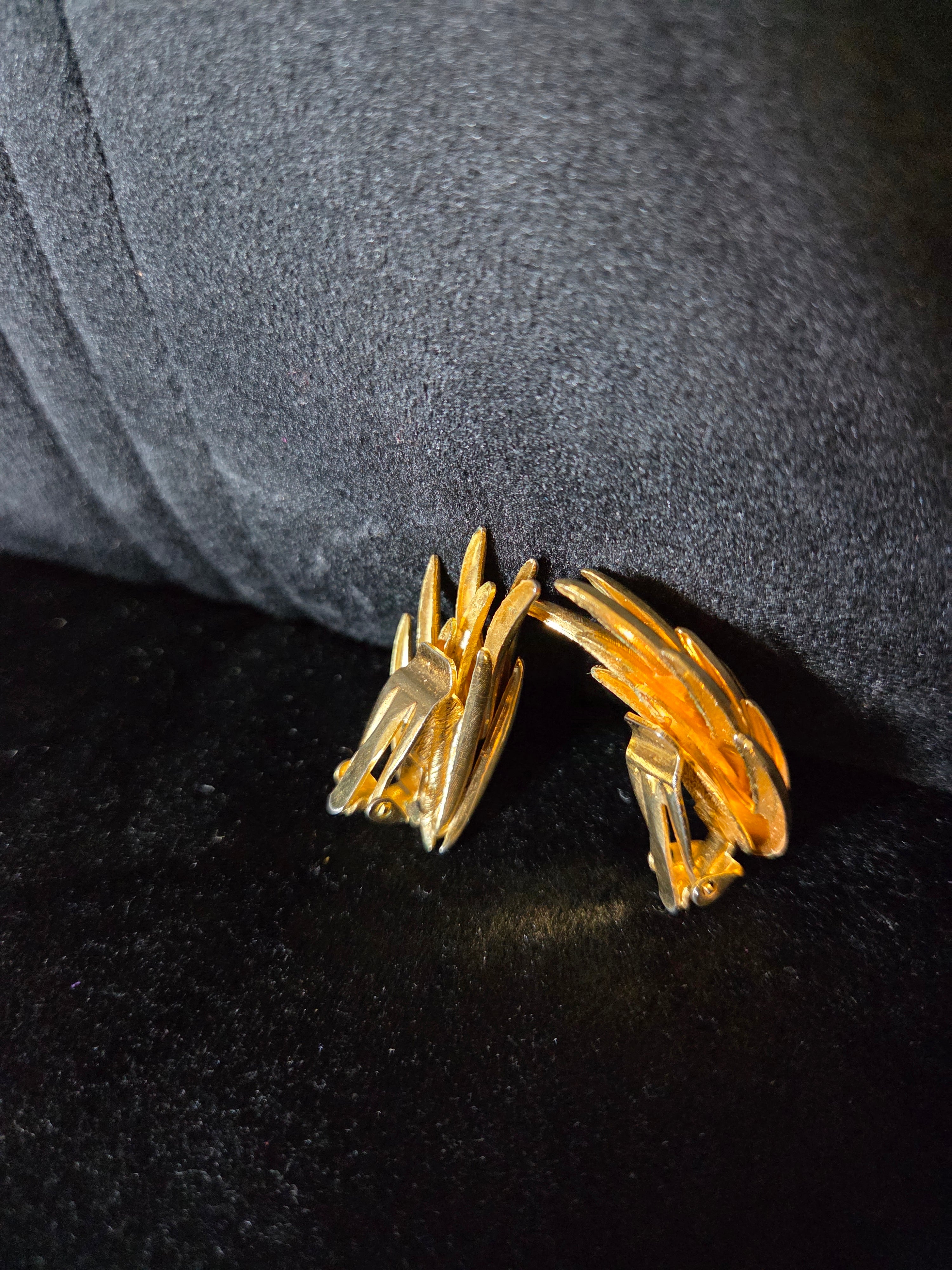 PINEAPPLE CLIP ON EARRINGS